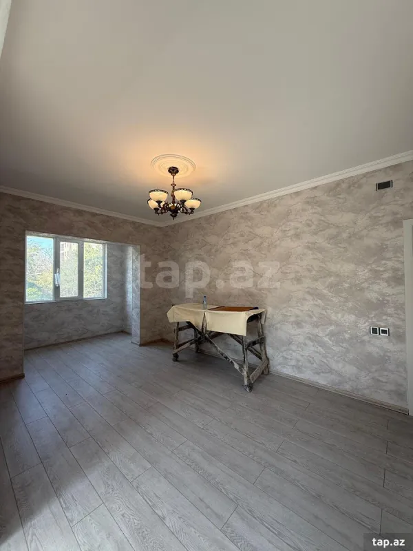 Satılır 1 otaqlı mənzil 40 m²