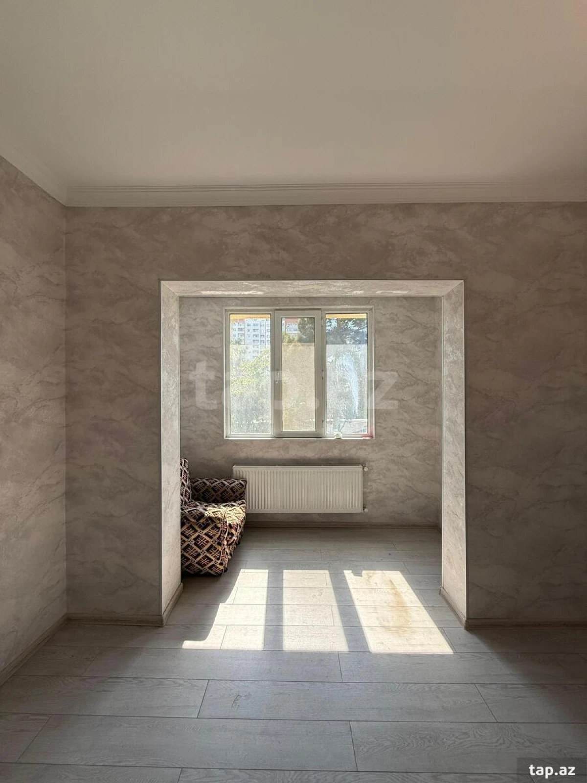 Satılır 1 otaqlı mənzil 40 m²