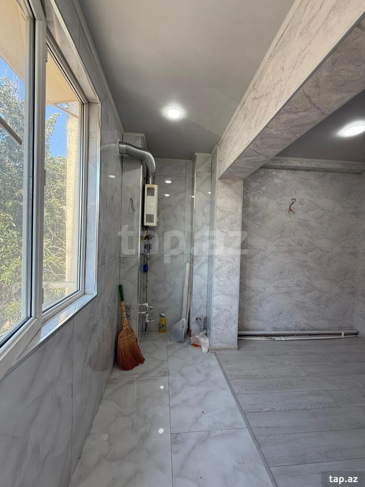 Satılır 1 otaqlı mənzil 40 m²