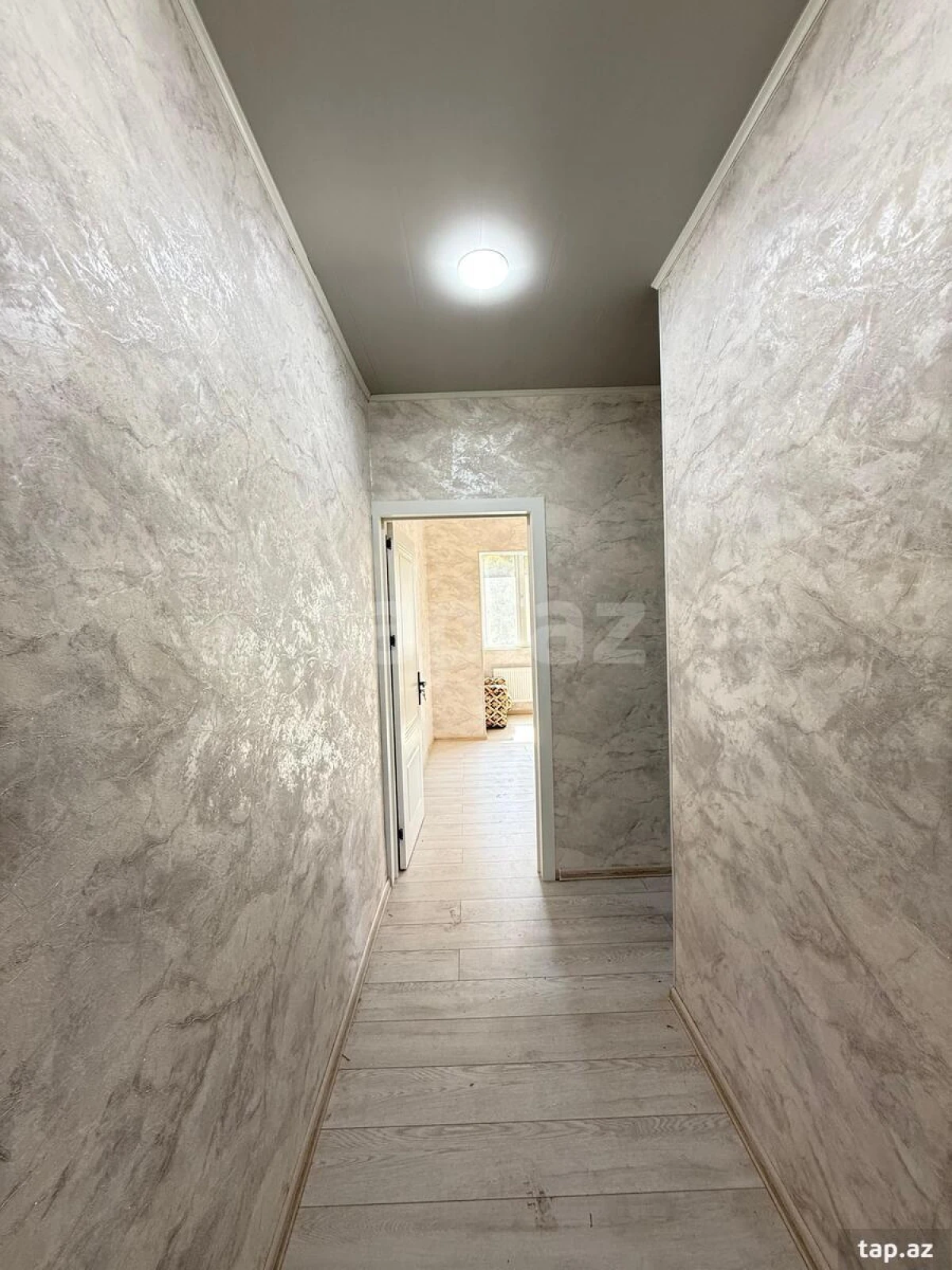 Satılır 1 otaqlı mənzil 40 m²