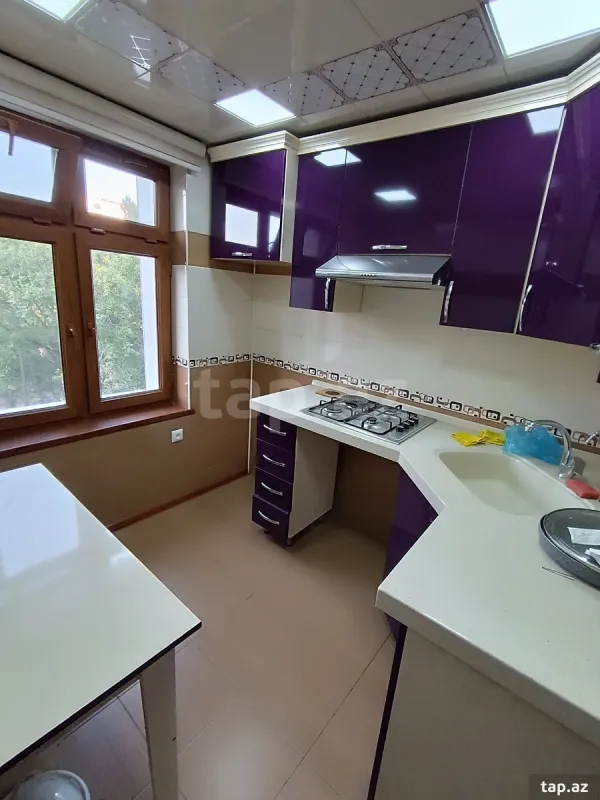 Satılır 4 otaqlı mənzil 86 m²