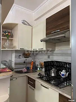 Kirayə verilir 2 otaqlı mənzil 42 m²
