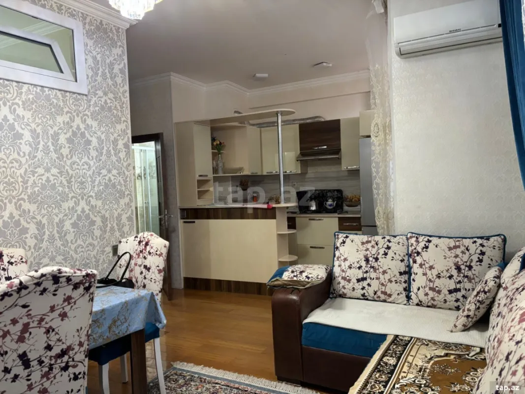 Kirayə verilir 2 otaqlı mənzil 42 m²