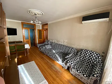 Kirayə verilir 2 otaqlı mənzil 60 m²