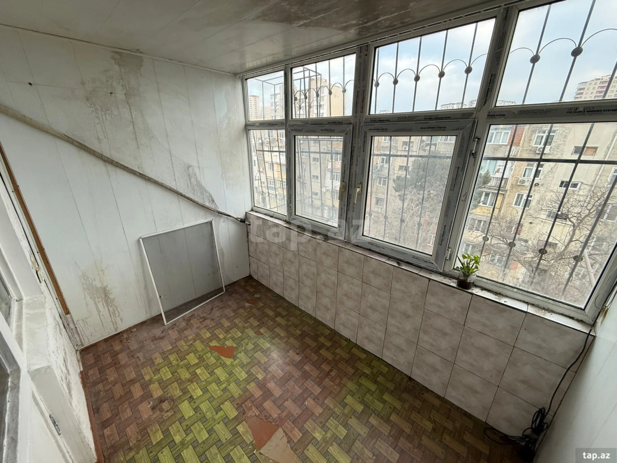 Satılır 1 otaqlı mənzil 36 m²