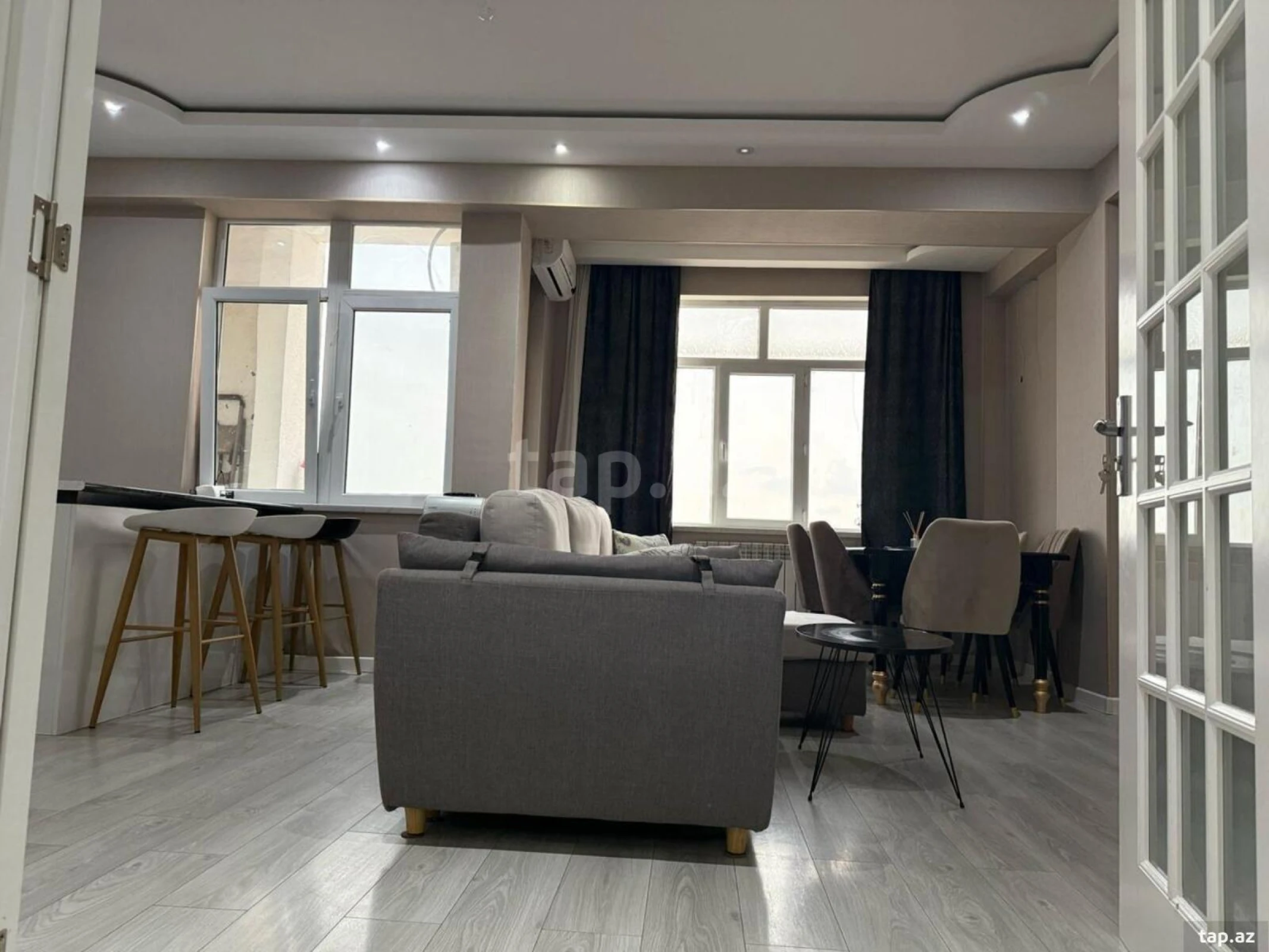 Satılır 3 otaqlı yeni tikili 112 m²