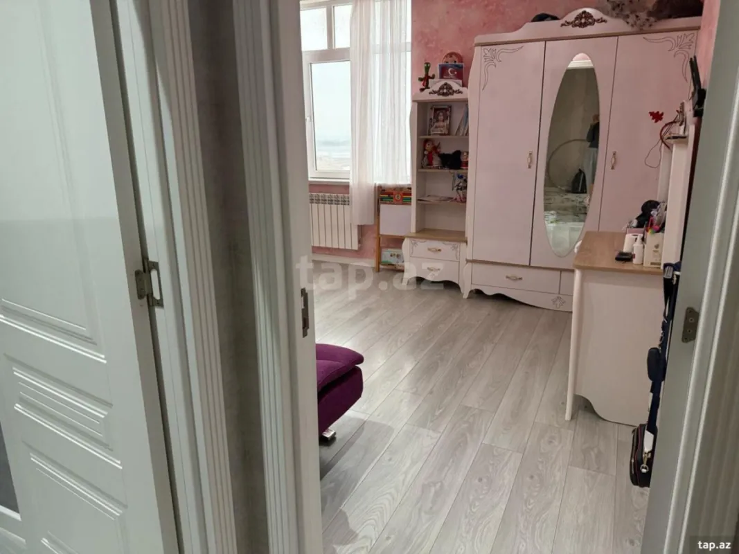 Satılır 3 otaqlı yeni tikili 112 m²