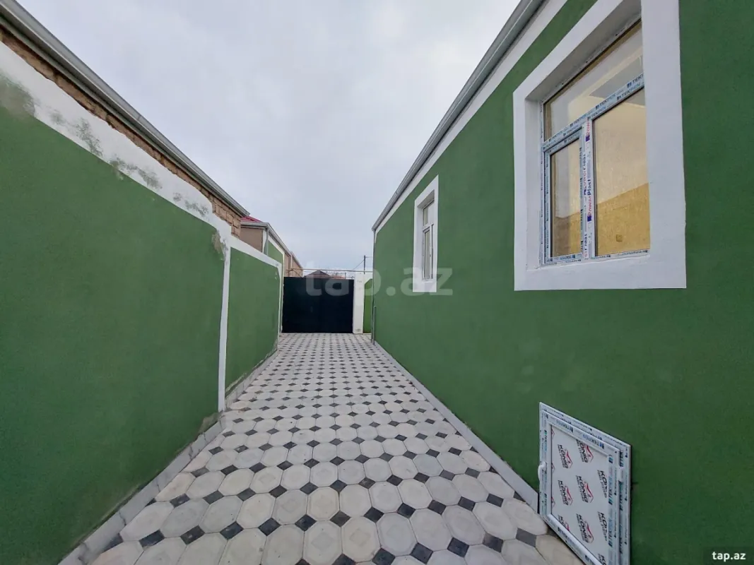 Satılır 4 otaqlı həyət evi