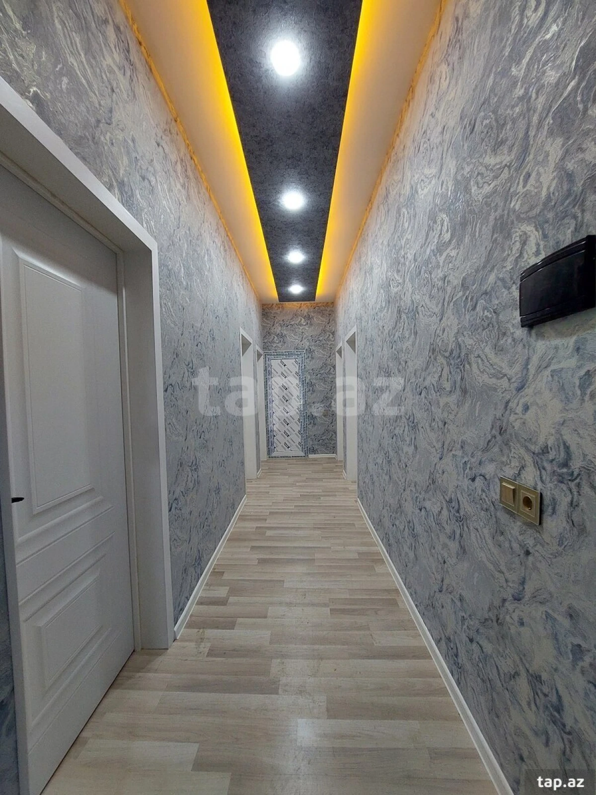 Satılır 4 otaqlı həyət evi 200 m²