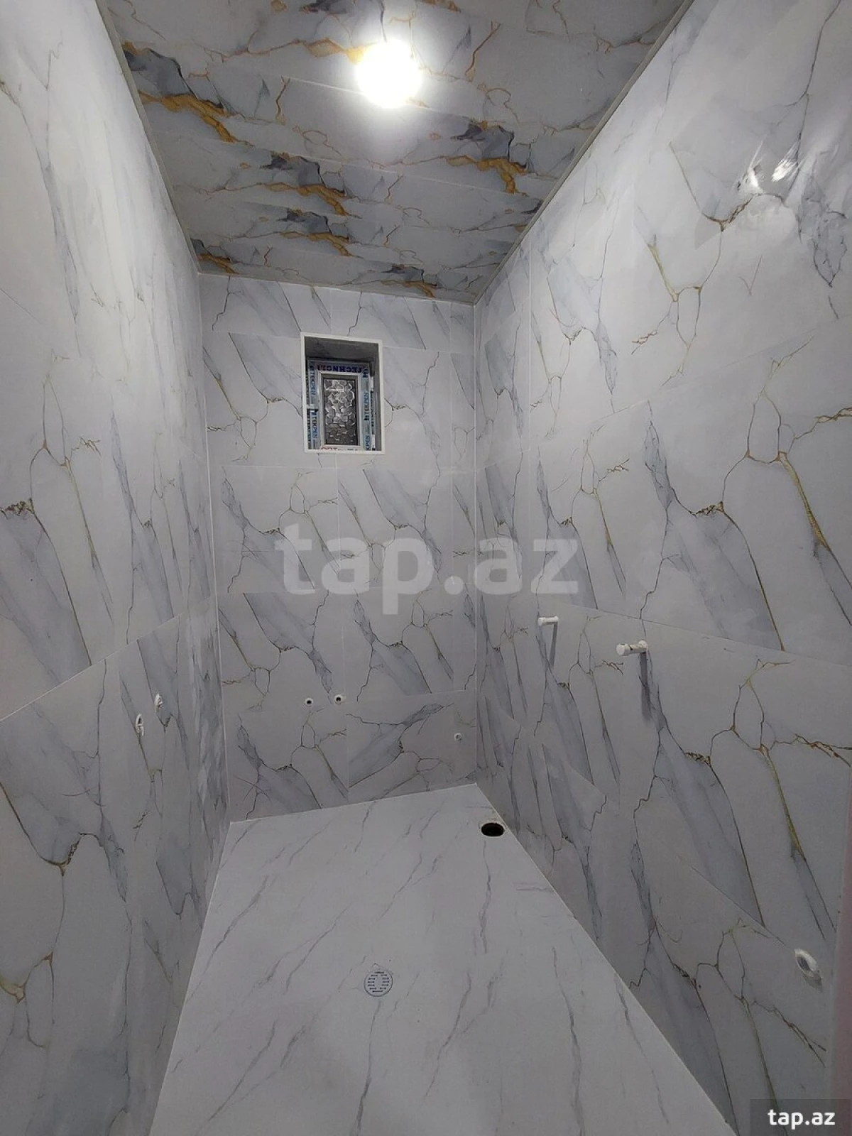 Satılır 4 otaqlı həyət evi 200 m²