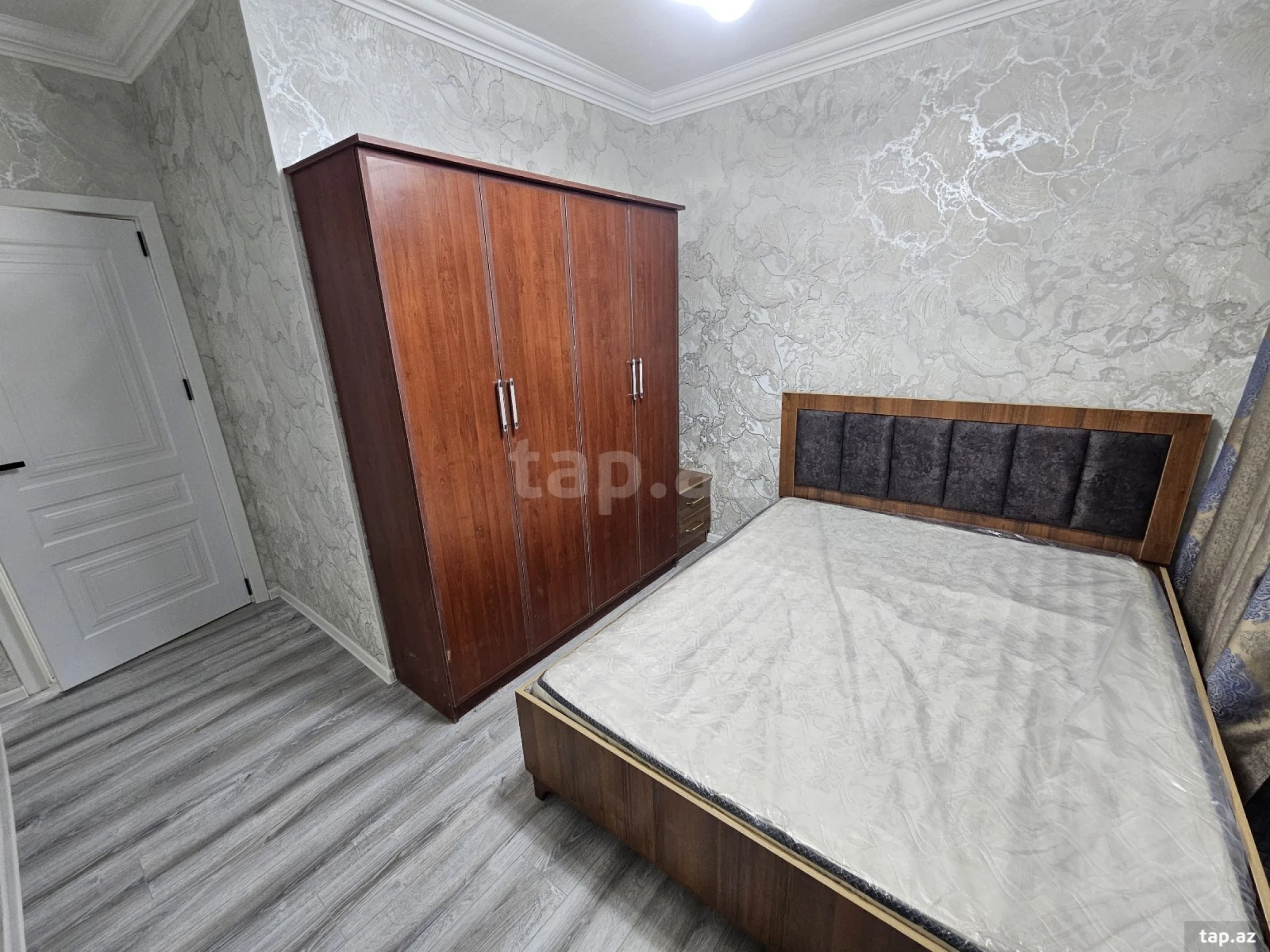 Satılır 2 otaqlı mənzil 42 m²