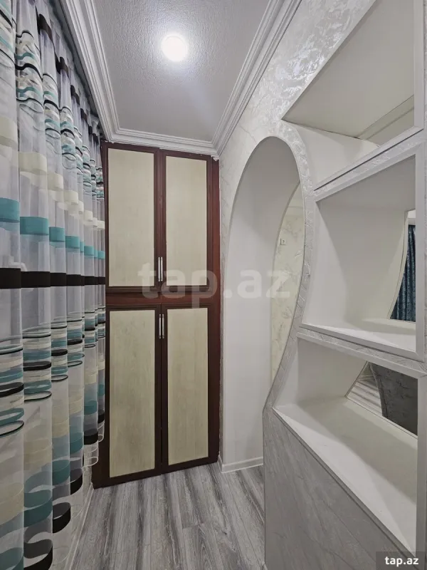 Satılır 2 otaqlı mənzil 42 m²