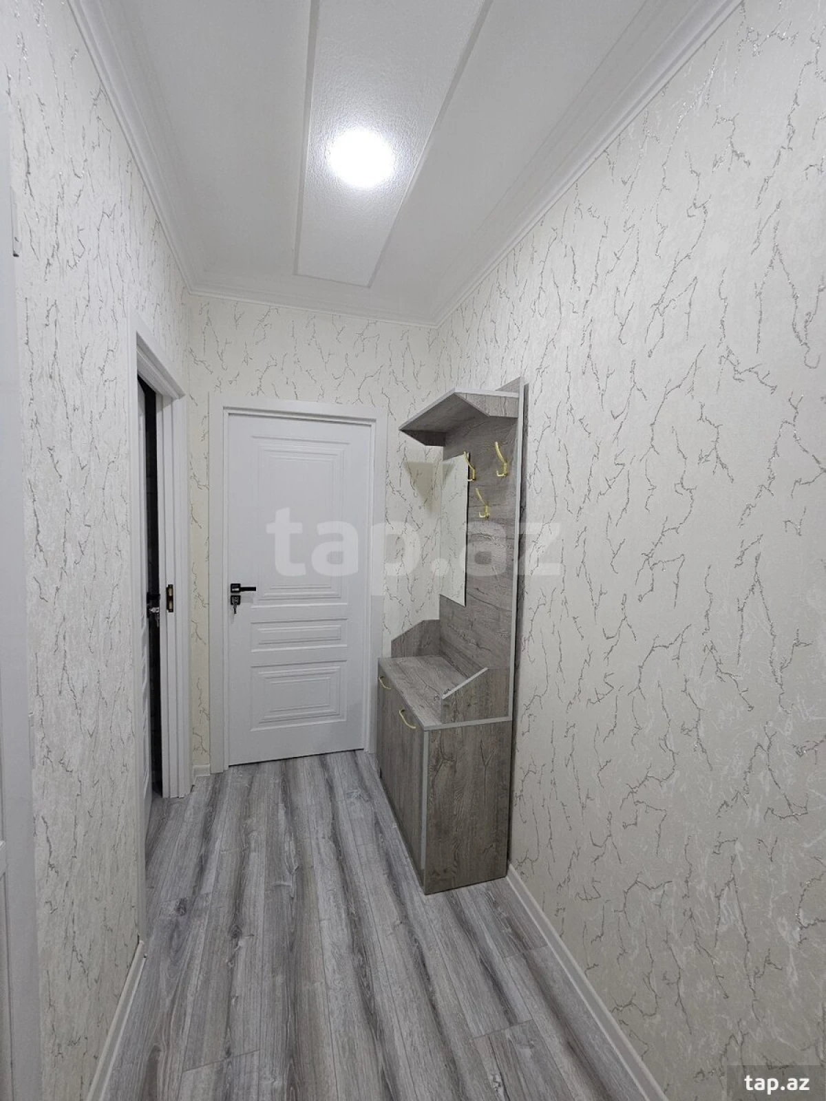 Satılır 2 otaqlı mənzil 42 m²