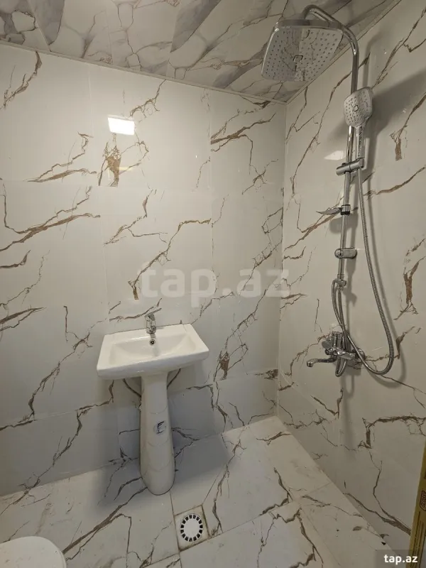Satılır 2 otaqlı mənzil 42 m²