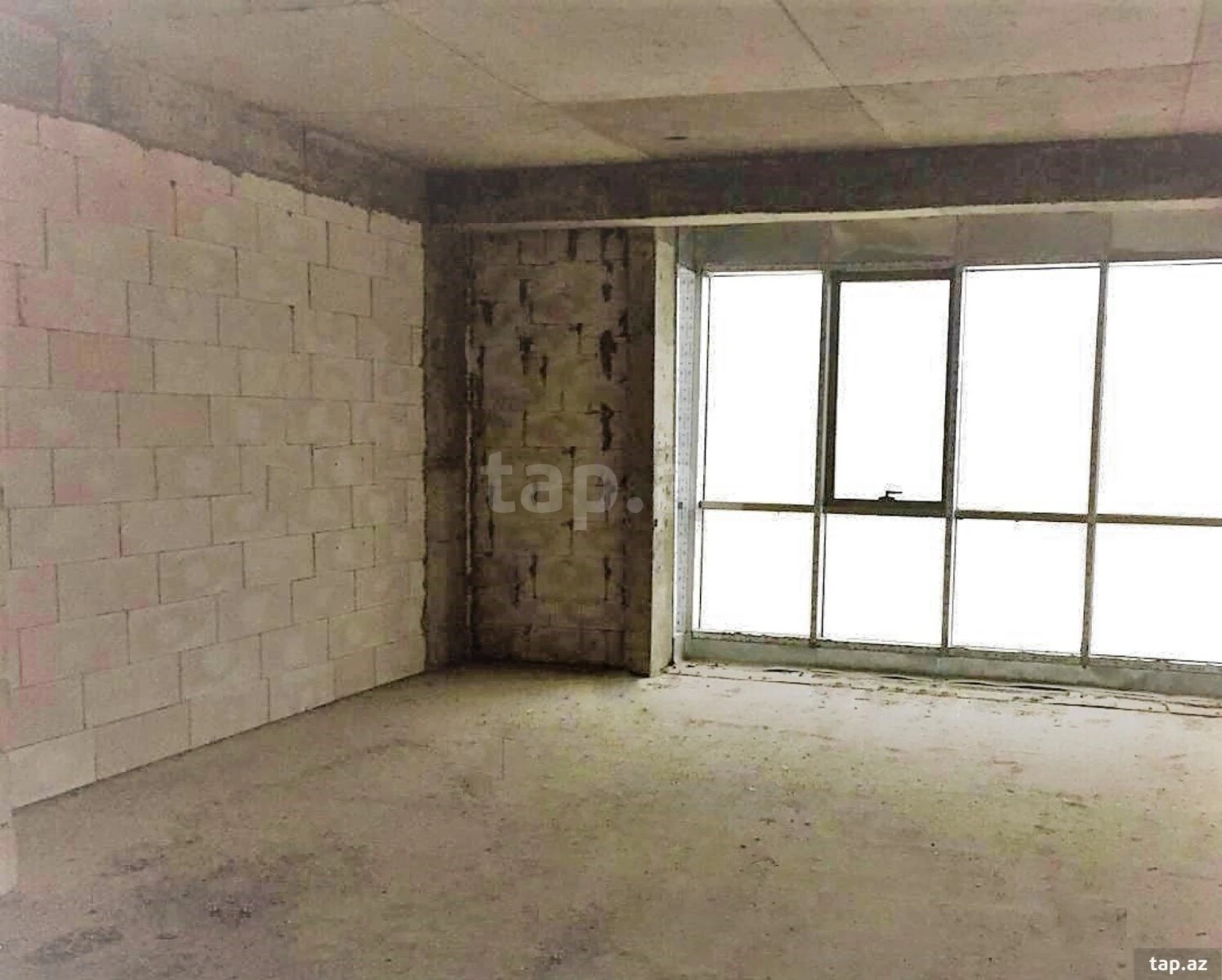 Satılır 3 otaqlı yeni tikili 104 m²