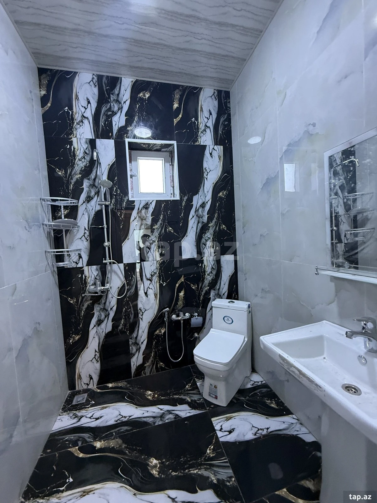 Satılır 3 otaqlı həyət evi