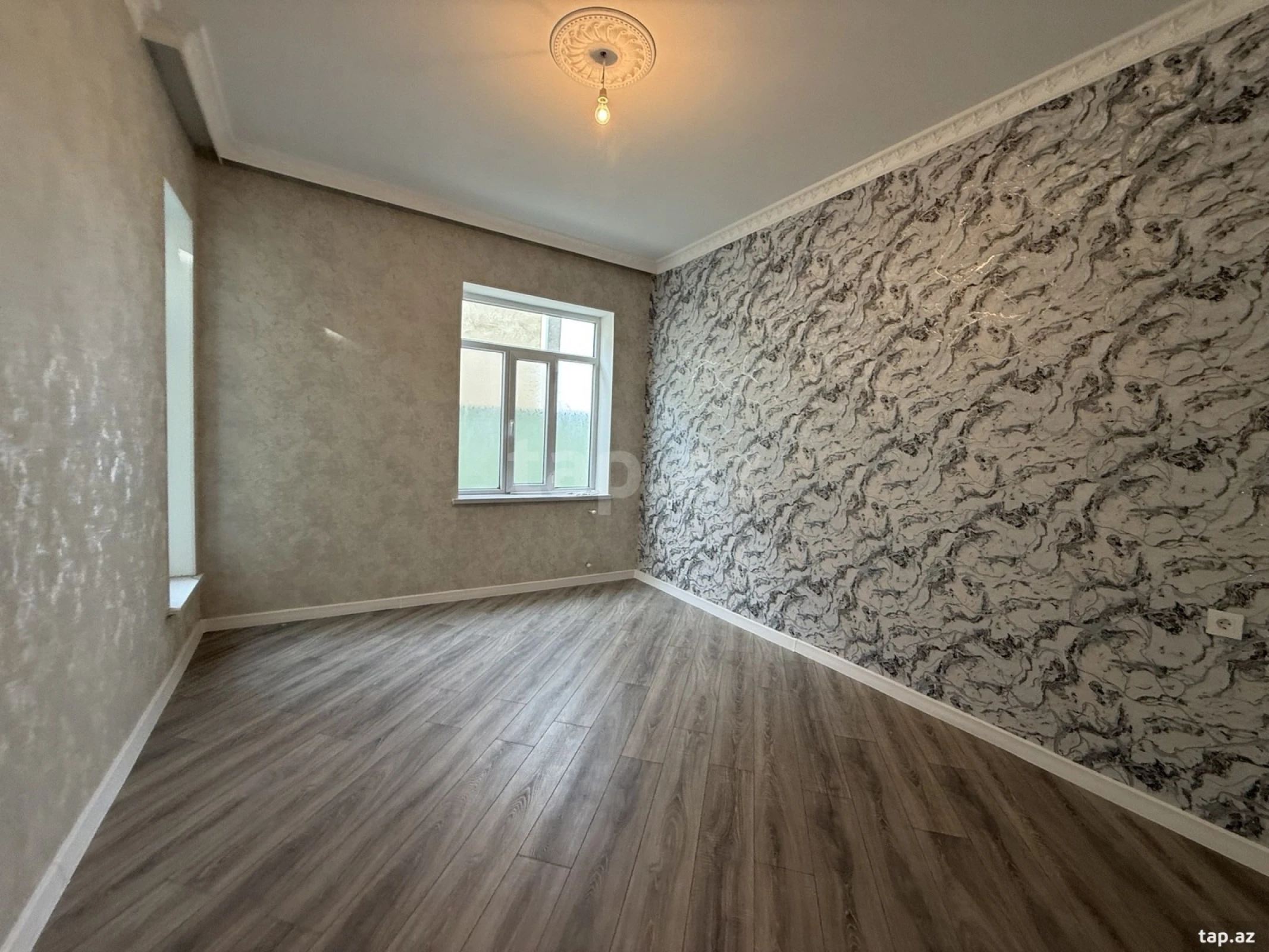 Satılır 3 otaqlı həyət evi