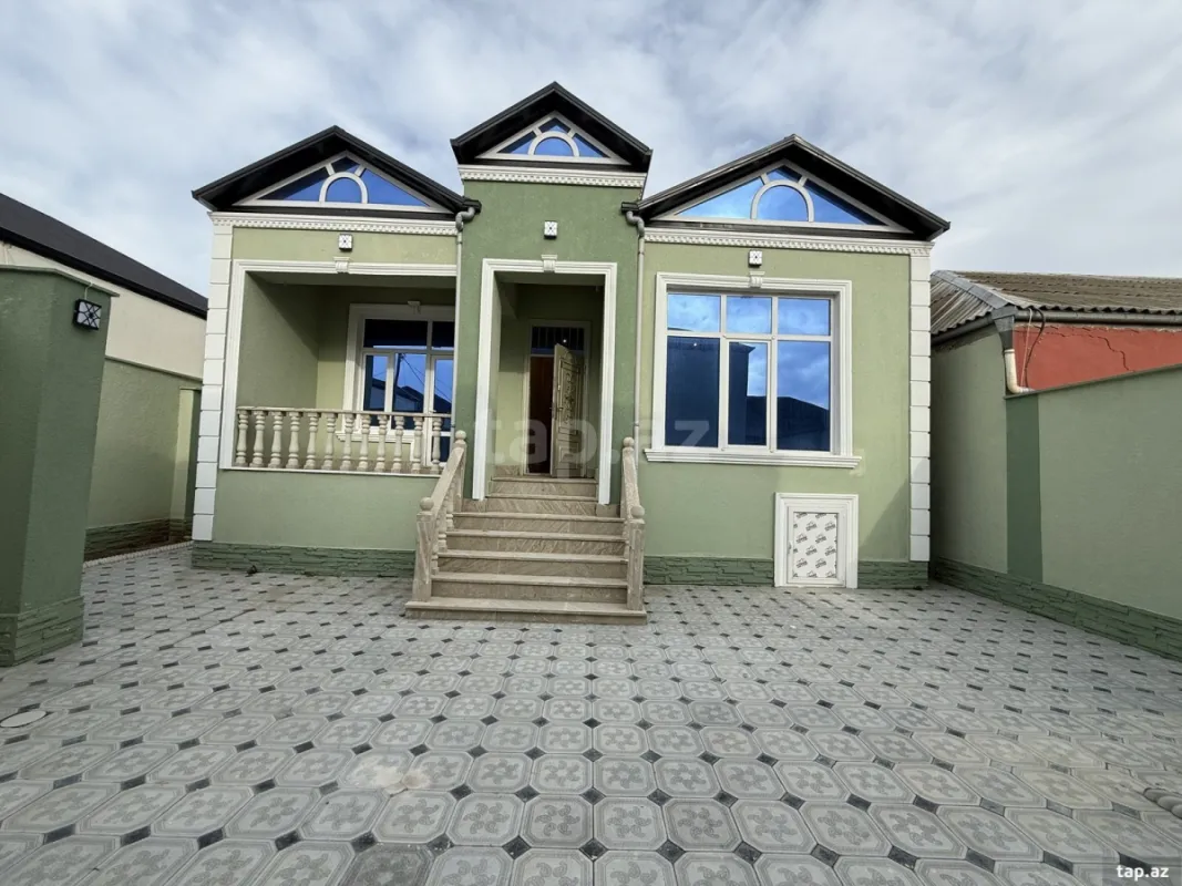 Satılır 3 otaqlı həyət evi