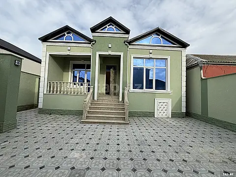 Satılır 3 otaqlı həyət evi