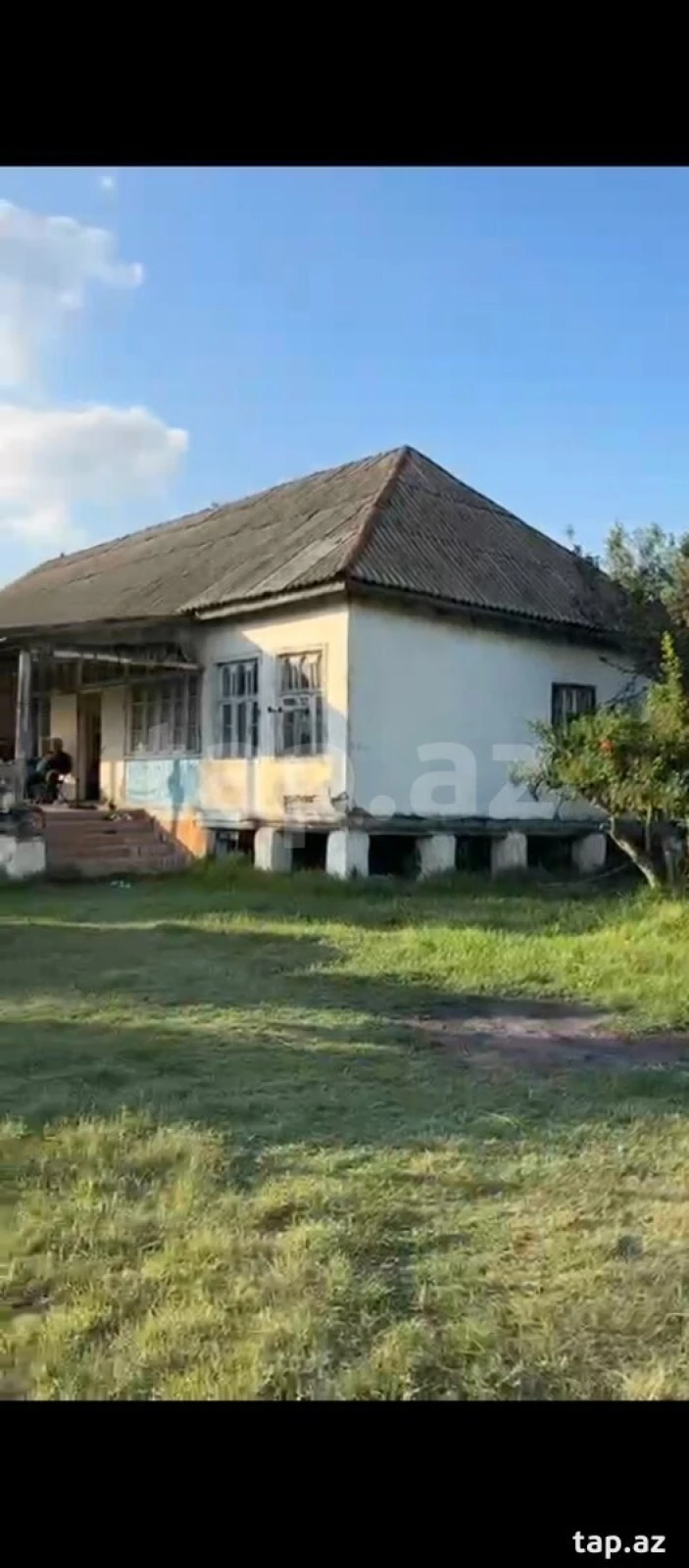Satılır 4 otaqlı həyət evi 100 m²