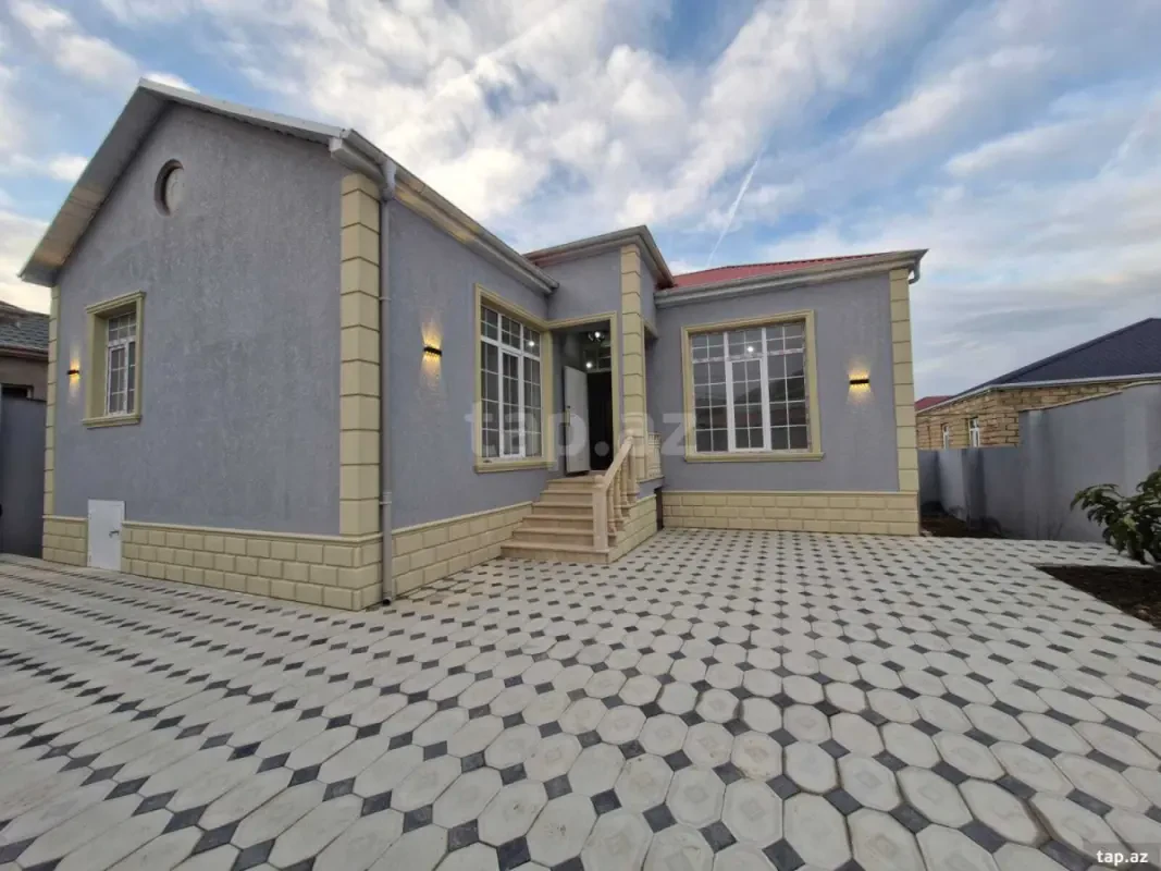 Satılır 4 otaqlı həyət evi 120 m²