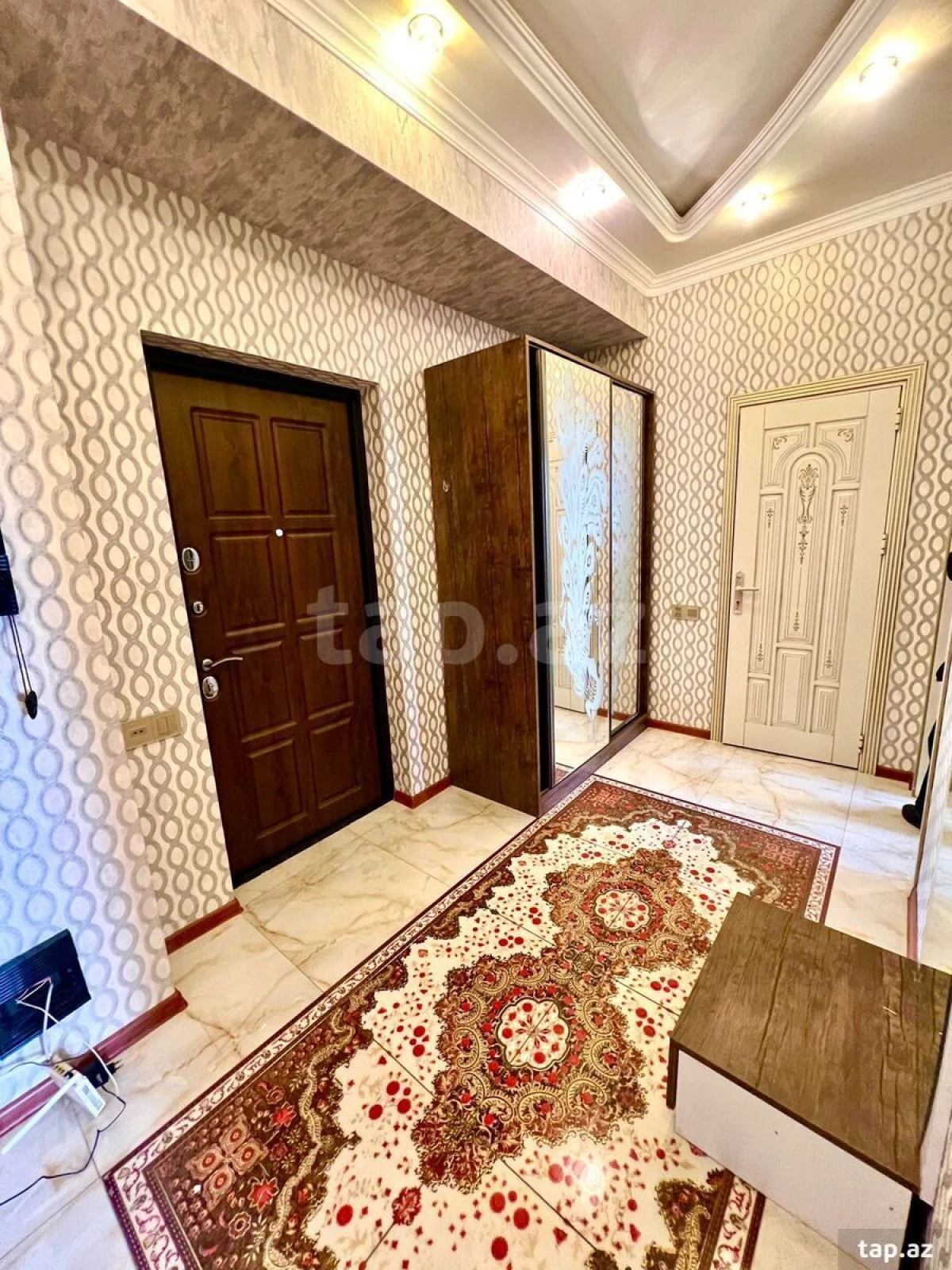 Kirayə verilir 2 otaqlı yeni tikili 80 m²