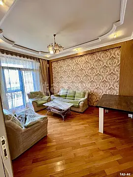 Kirayə verilir 2 otaqlı yeni tikili 80 m²