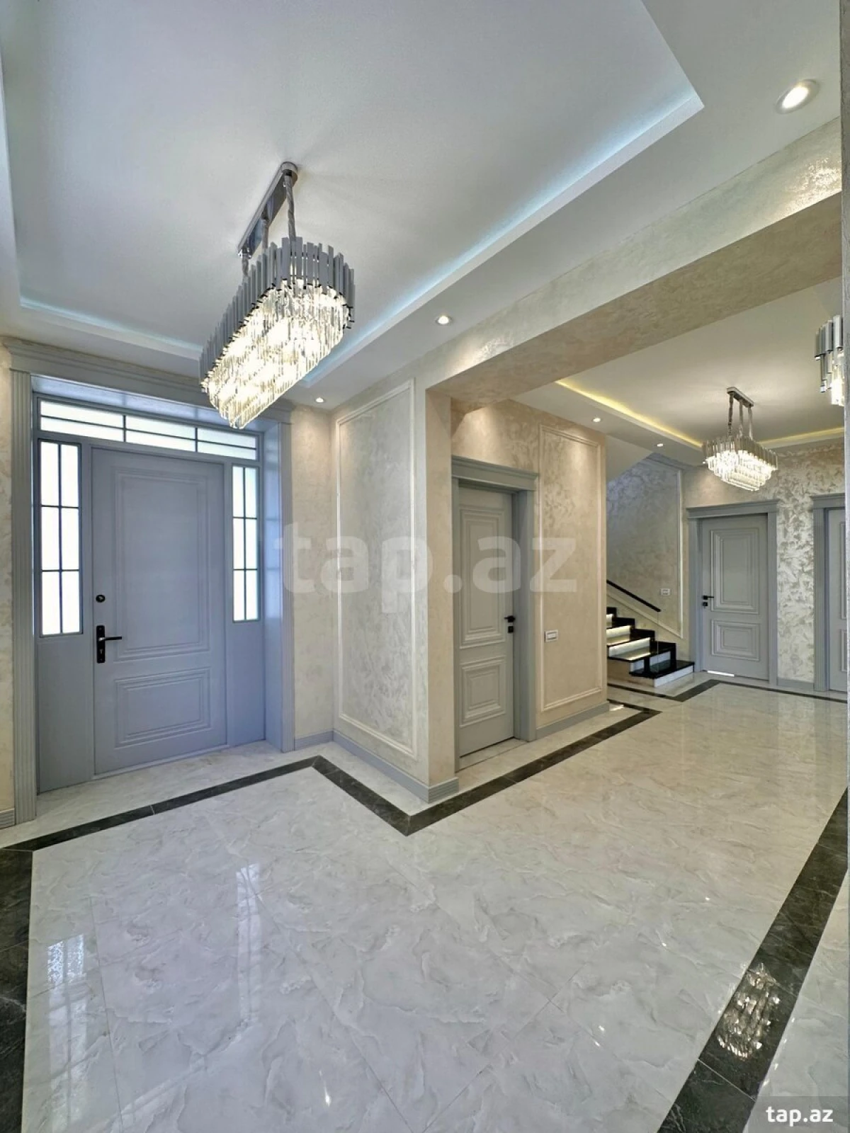 Satılır 7 otaqlı həyət evi