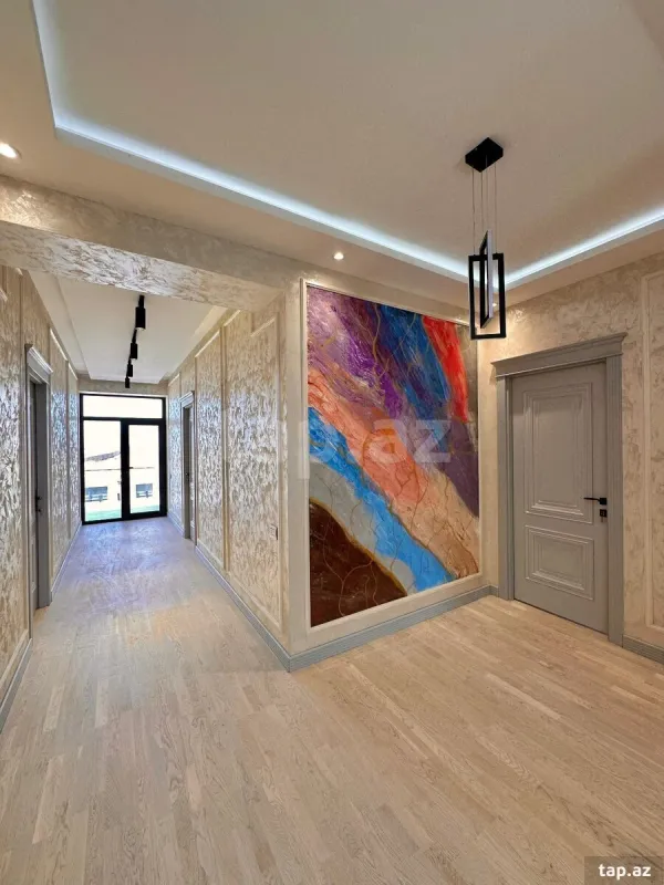 Satılır 7 otaqlı həyət evi