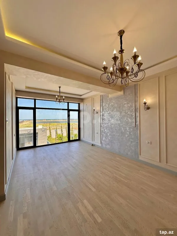 Satılır 7 otaqlı həyət evi