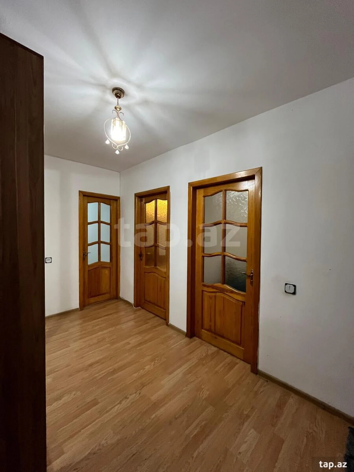 Satılır 2 otaqlı mənzil 70 m²