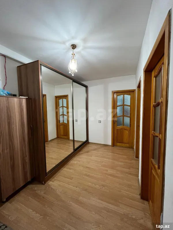 Satılır 2 otaqlı mənzil 70 m²