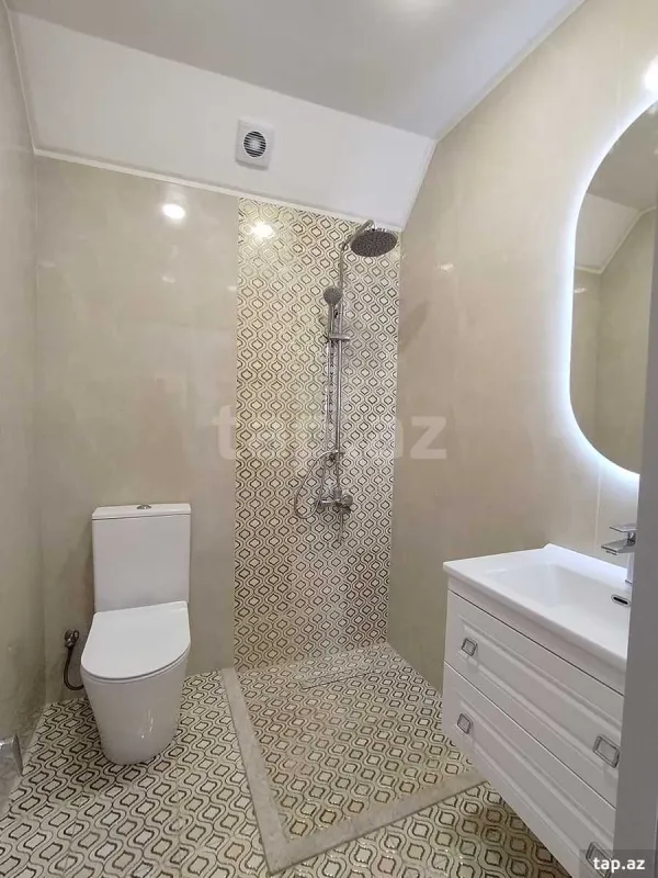 Satılır 4 otaqlı həyət evi 200 m²