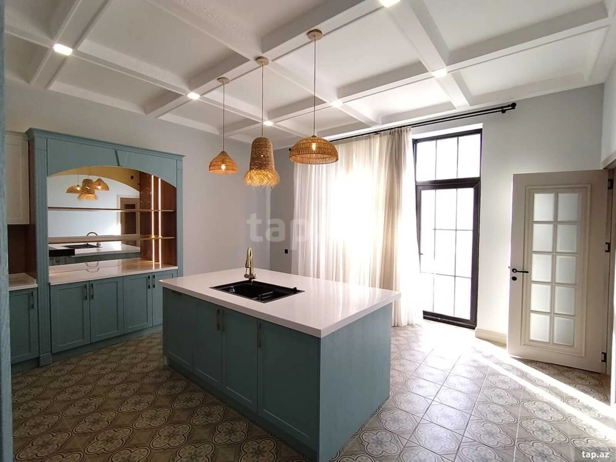 Satılır 4 otaqlı həyət evi 200 m²