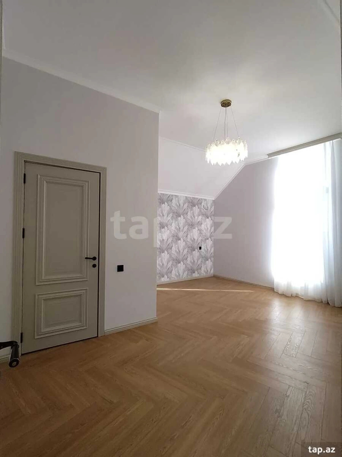 Satılır 4 otaqlı həyət evi 200 m²