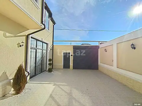 Satılır 4 otaqlı həyət evi 200 m²