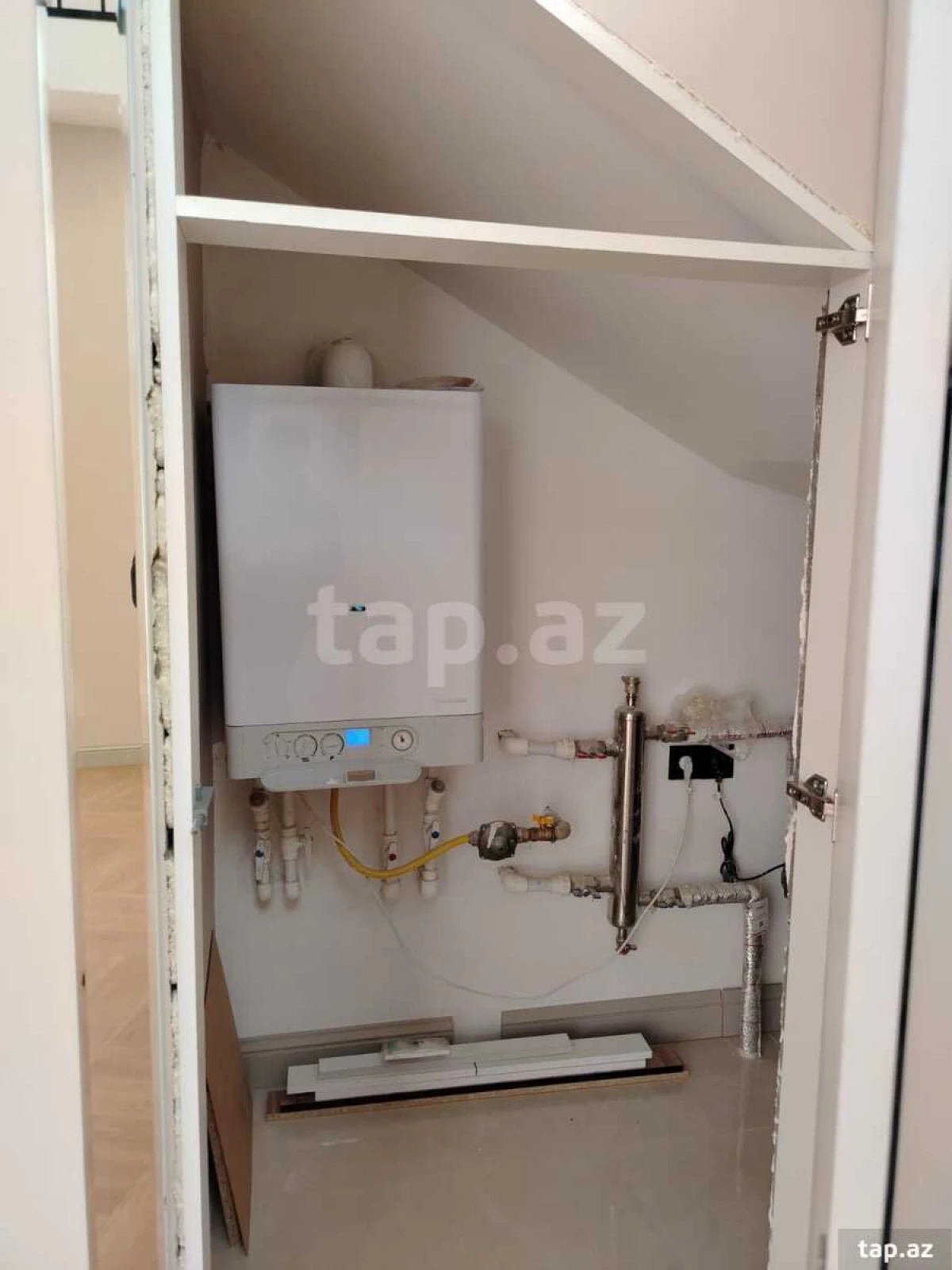 Satılır 4 otaqlı həyət evi 200 m²