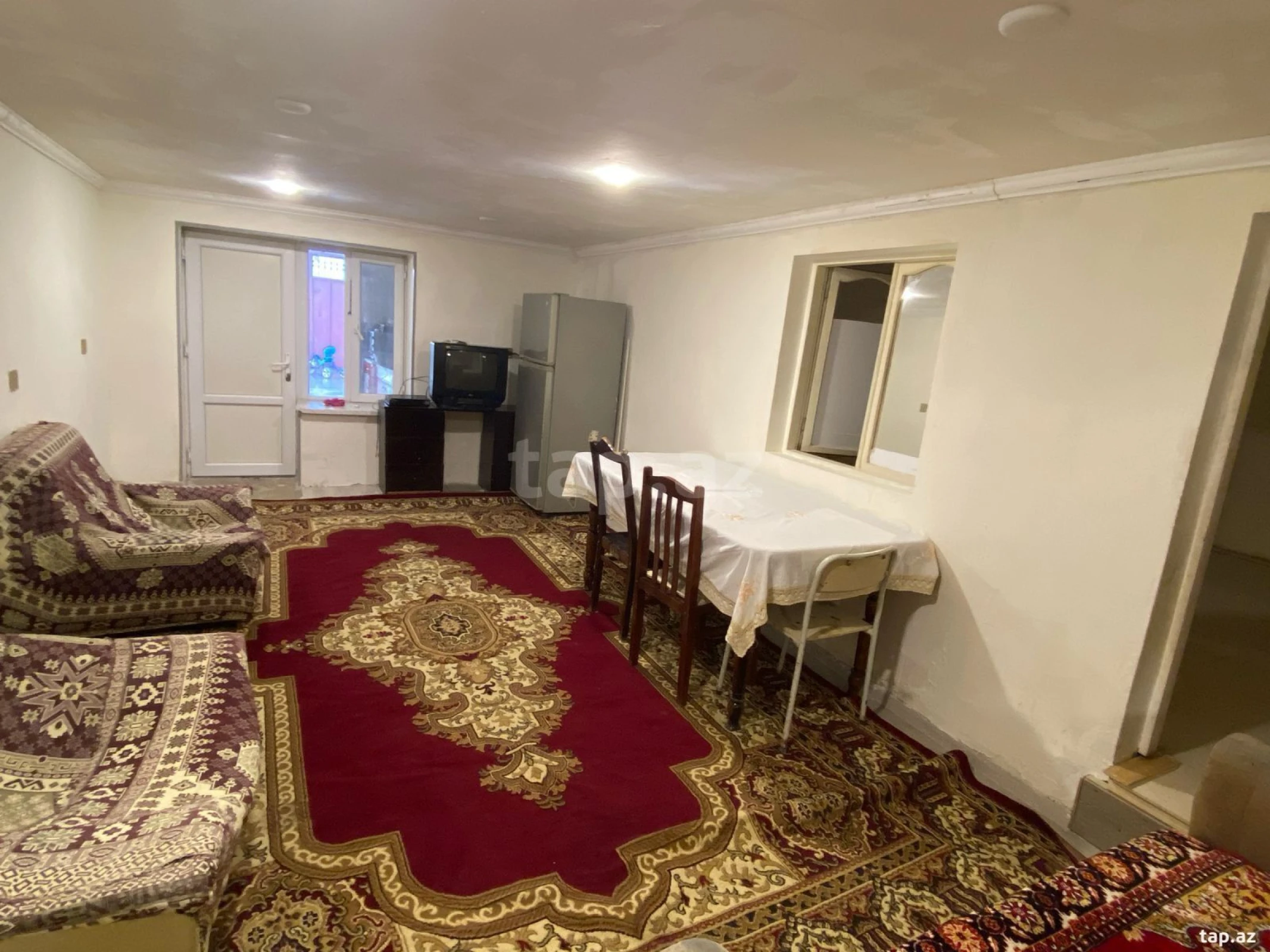 Kirayə verilir 3 otaqlı həyət evi