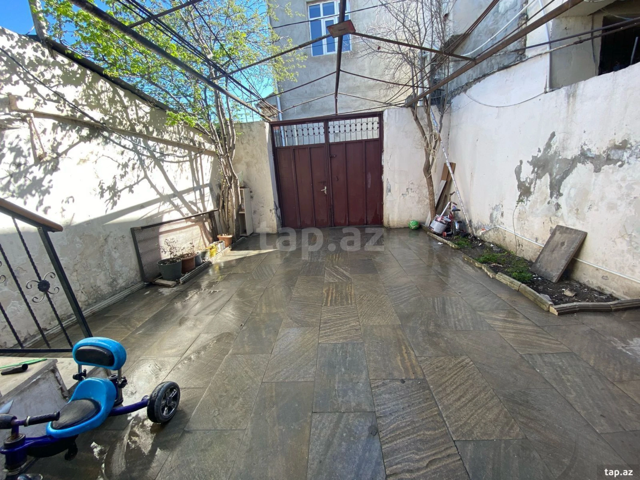 Kirayə verilir 3 otaqlı həyət evi