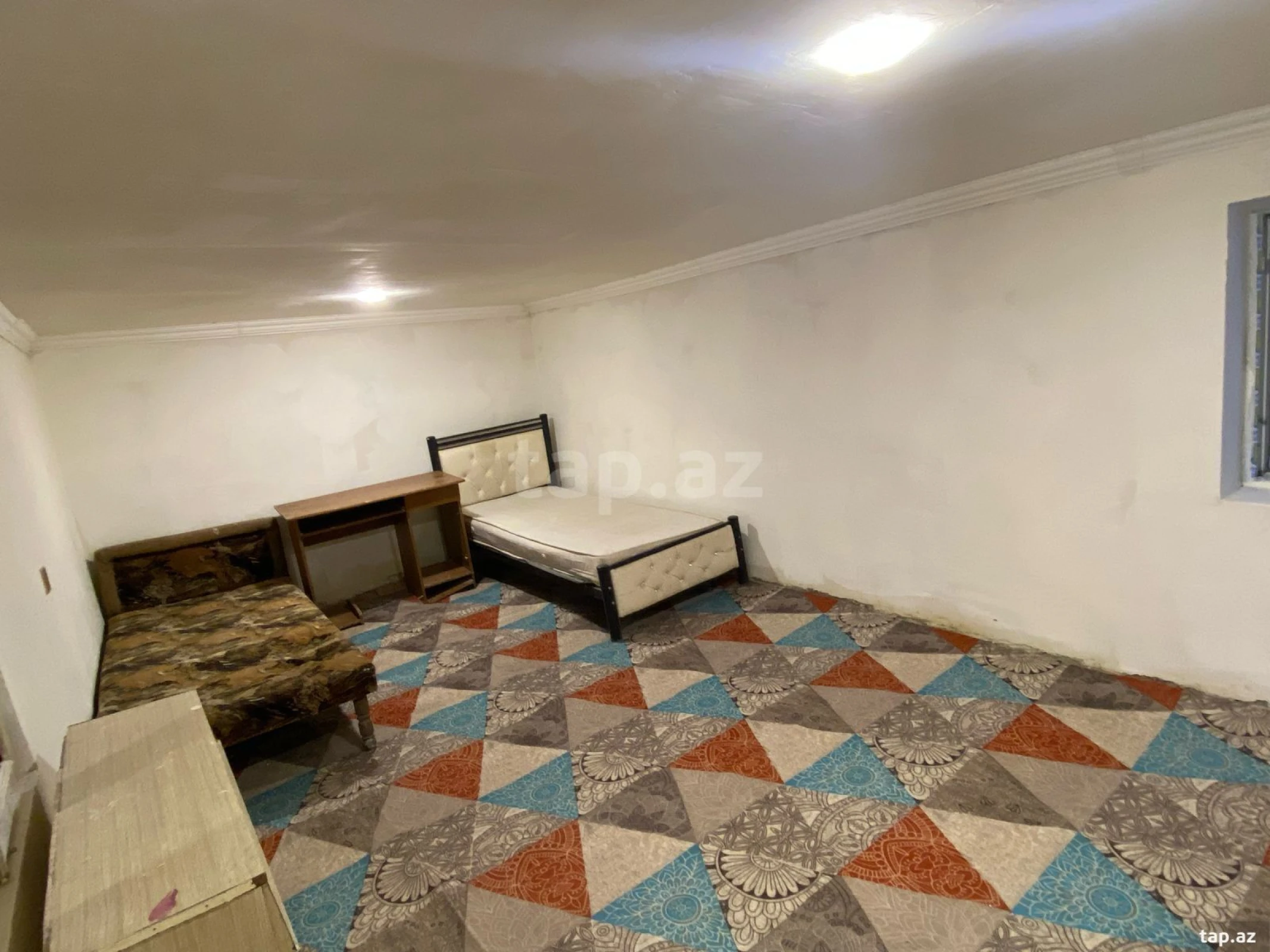 Kirayə verilir 3 otaqlı həyət evi