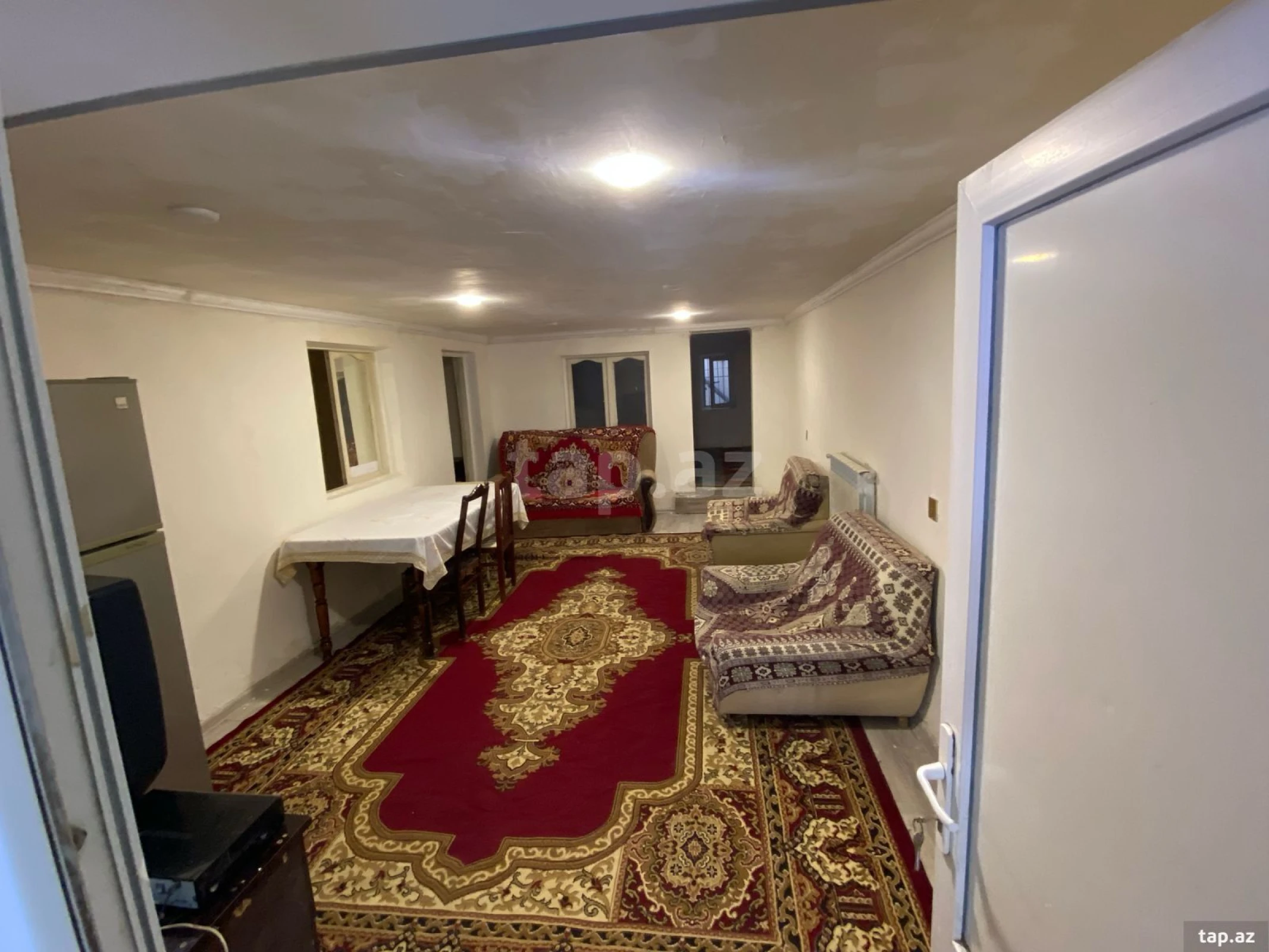 Kirayə verilir 3 otaqlı həyət evi