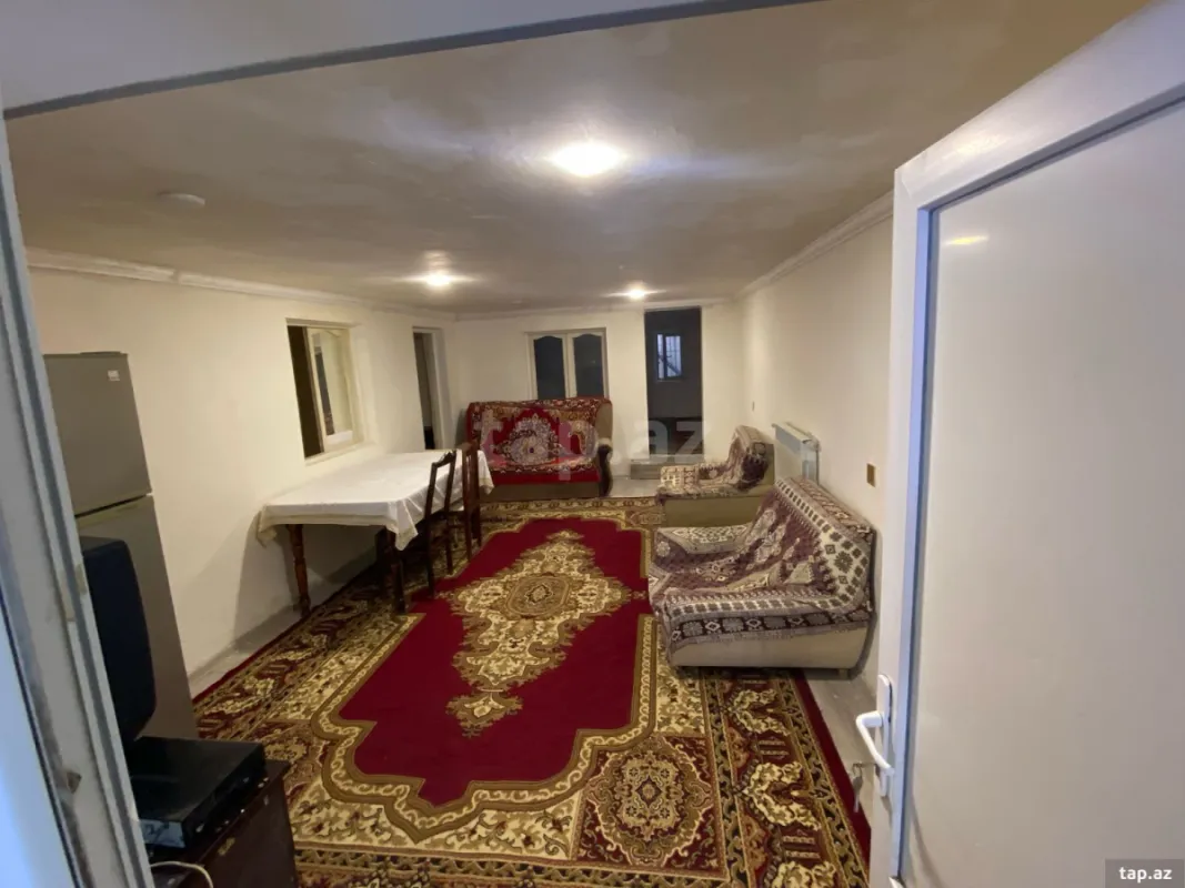 Kirayə verilir 3 otaqlı həyət evi