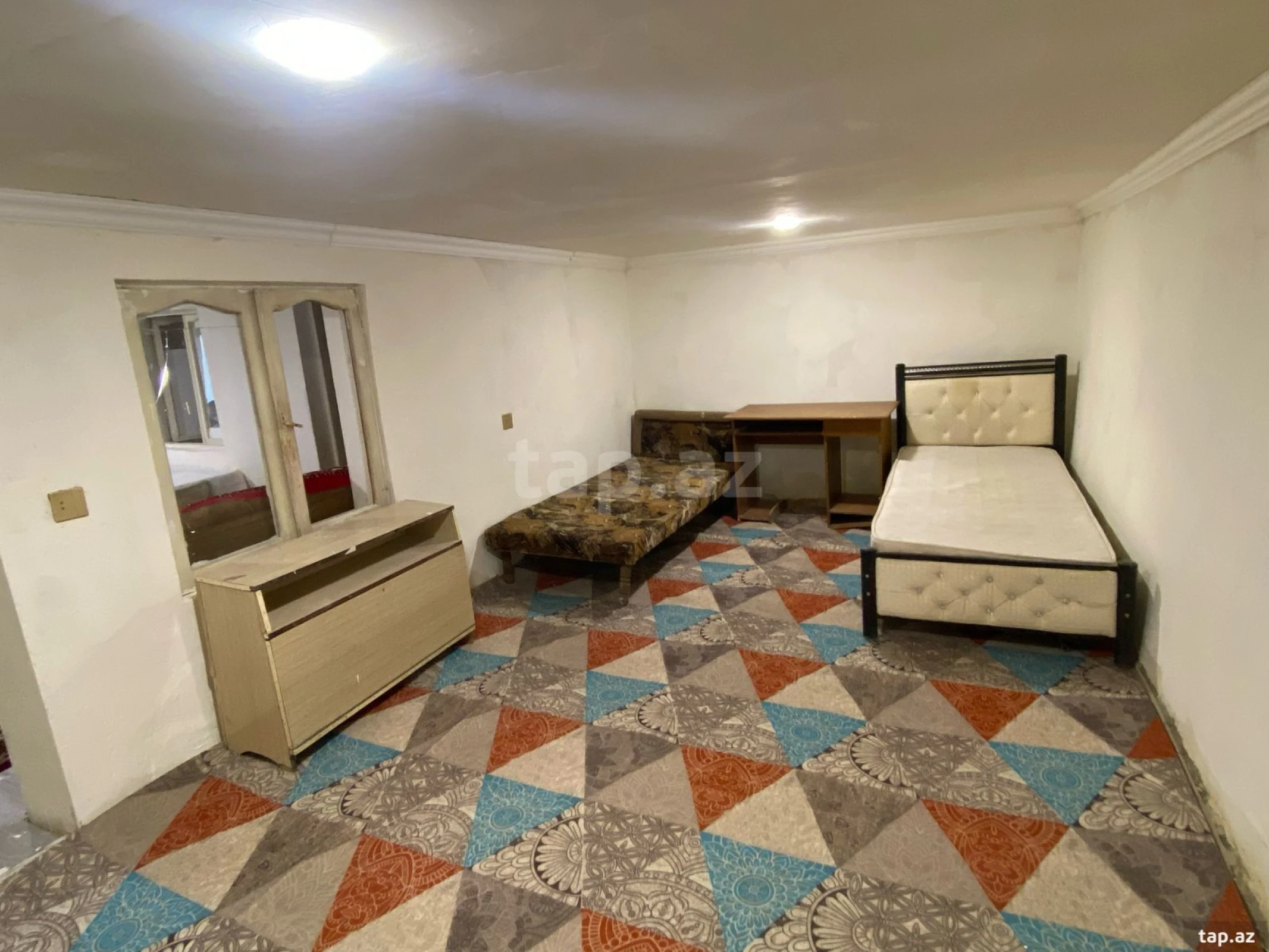 Kirayə verilir 3 otaqlı həyət evi