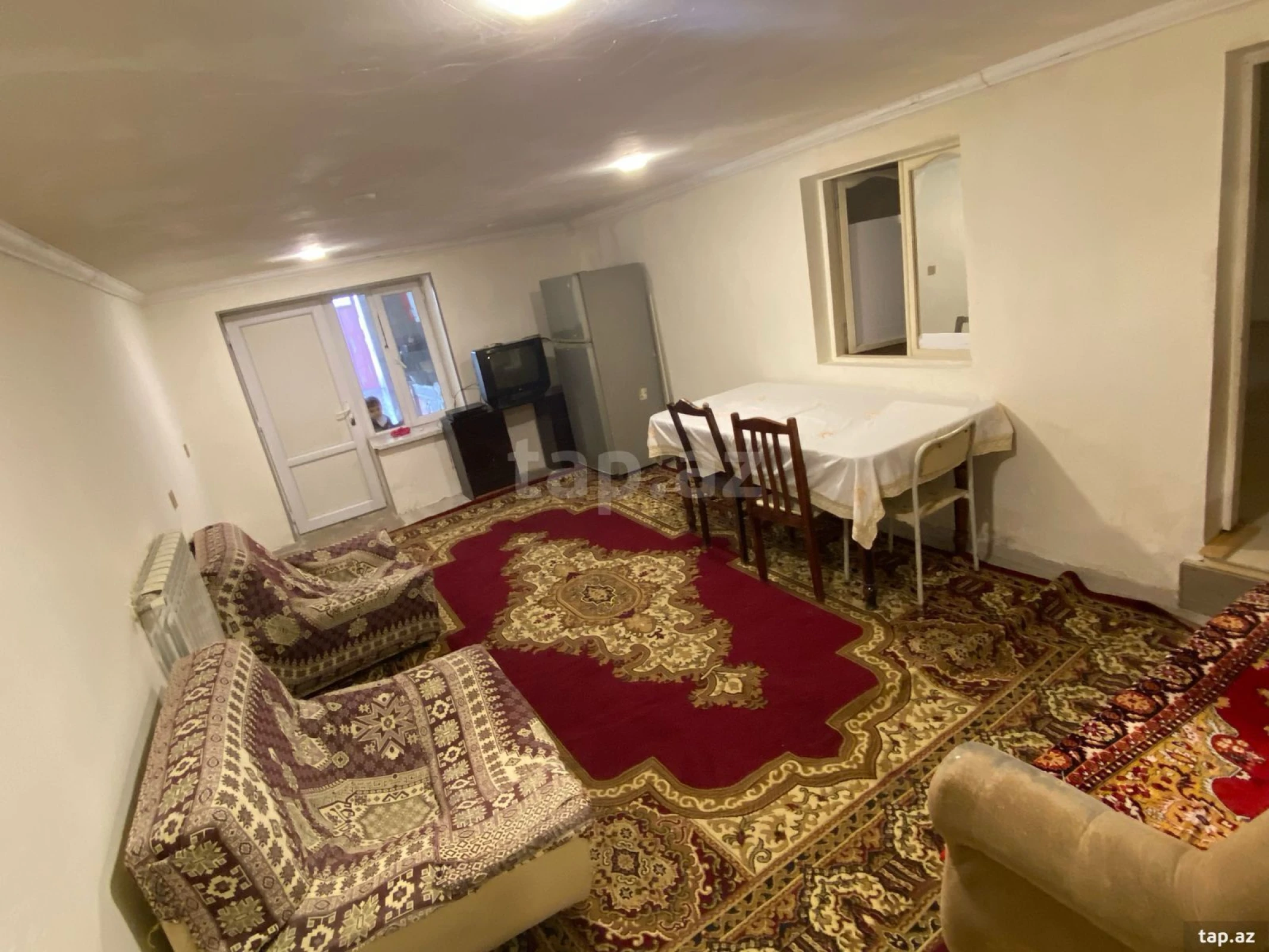 Kirayə verilir 3 otaqlı həyət evi