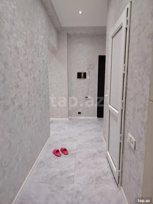 Satılır 2 otaqlı yeni tikili 78 m²