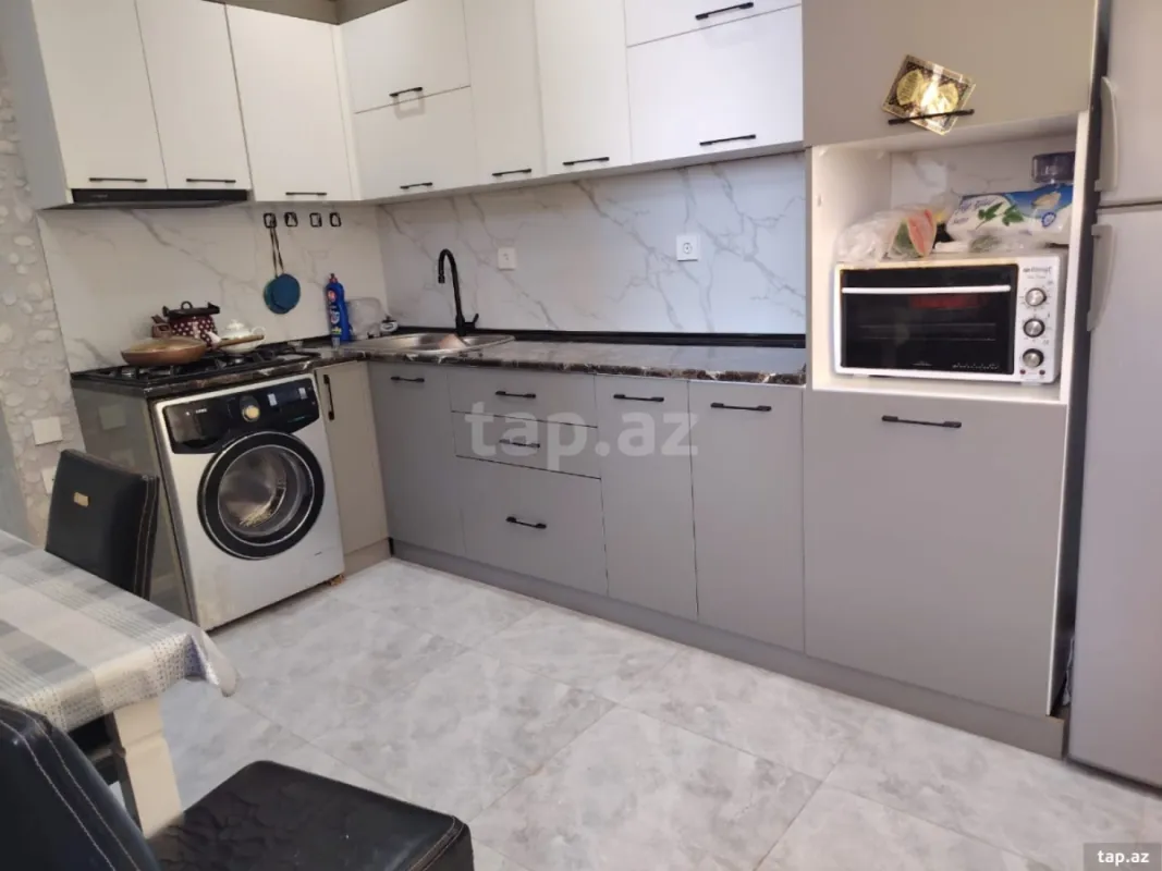 Satılır 2 otaqlı yeni tikili 78 m²