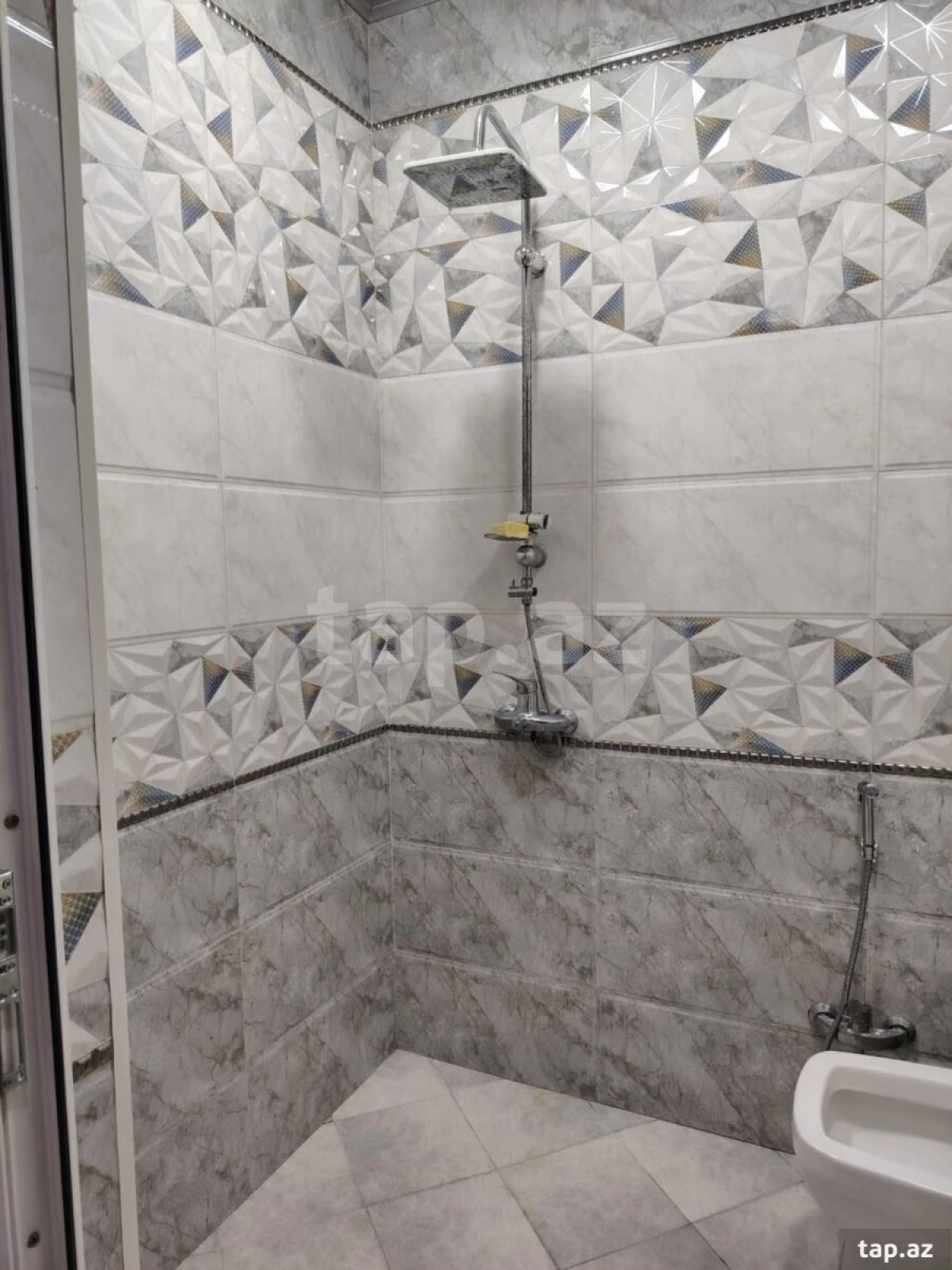 Satılır 2 otaqlı yeni tikili 78 m²