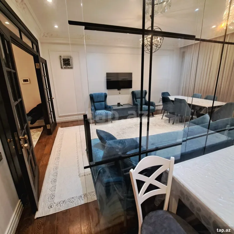 Kirayə verilir 3 otaqlı yeni tikili 120 m²