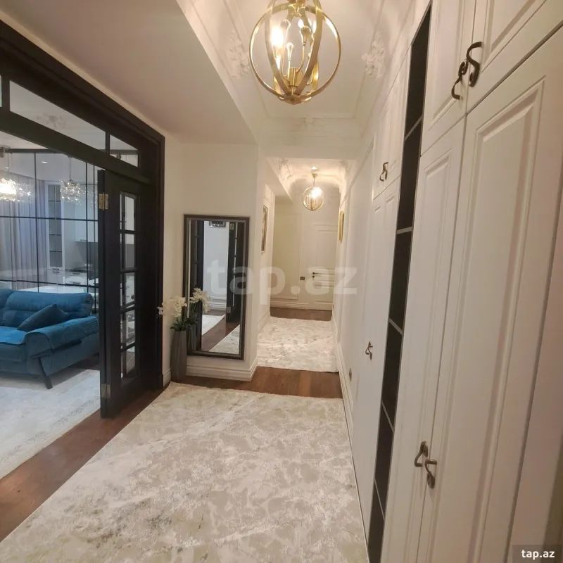 Kirayə verilir 3 otaqlı yeni tikili 120 m²