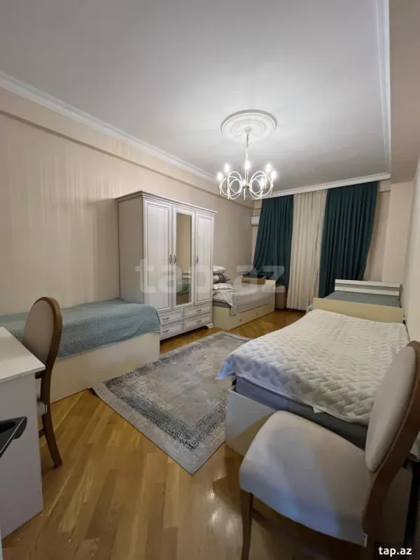 Kirayə verilir 3 otaqlı yeni tikili 125 m²